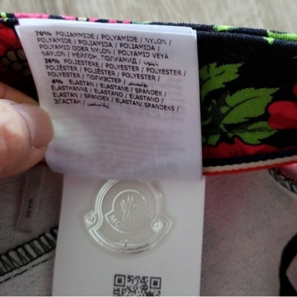 NWT Moncler Red Floral Edgy Feminine Luxury Athleisure Ski Trousers Size 42 - Picture 5 of 6